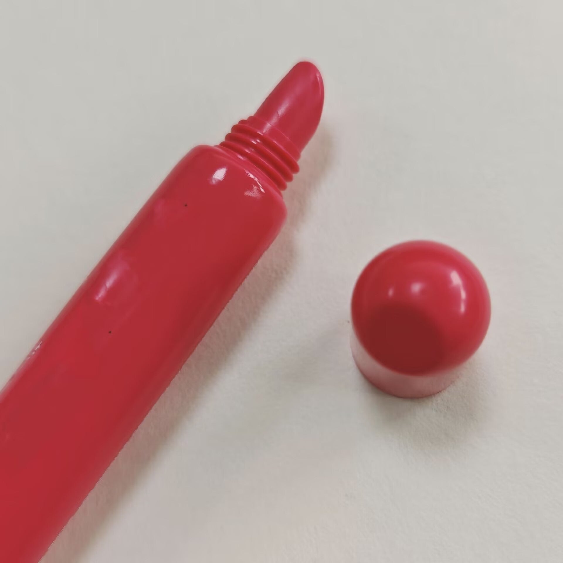 Slant Cap Lip Gloss Plastic Tube 10ml